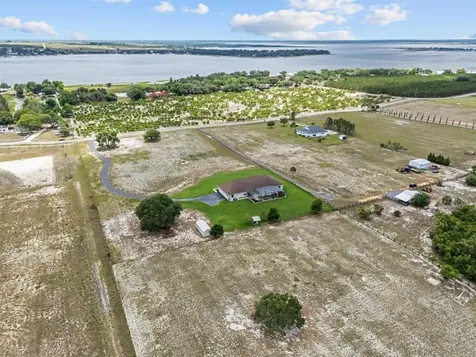 877 N Crooked Lake Drive Babson Park FL 33827
