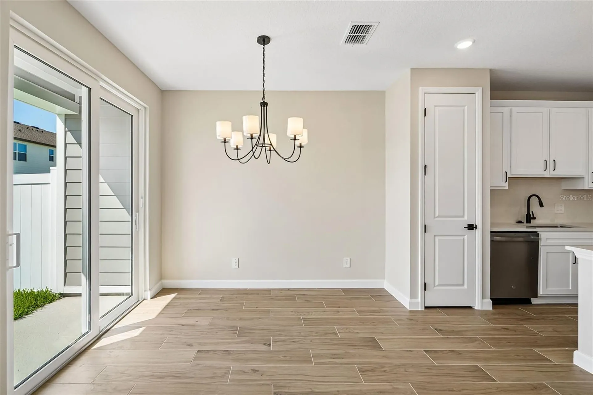 7487 Deer Valley Circle Tampa FL 33635