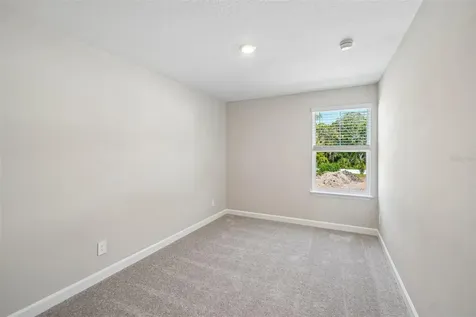 7487 Deer Valley Circle Tampa FL 33635