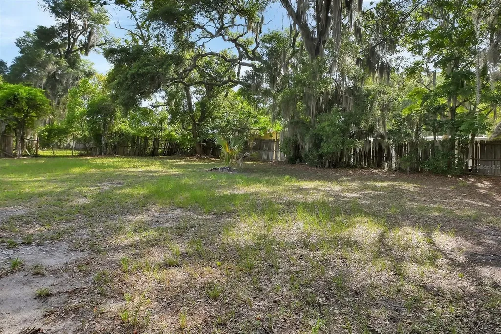 511 S Elsasser Street Deland FL 32720