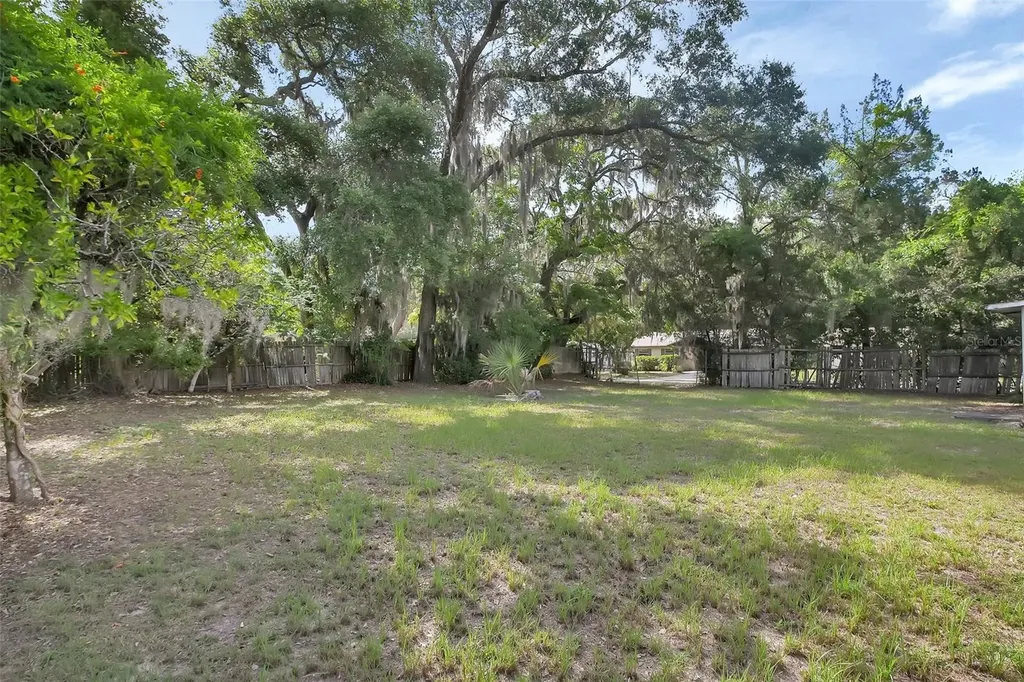 511 S Elsasser Street Deland FL 32720