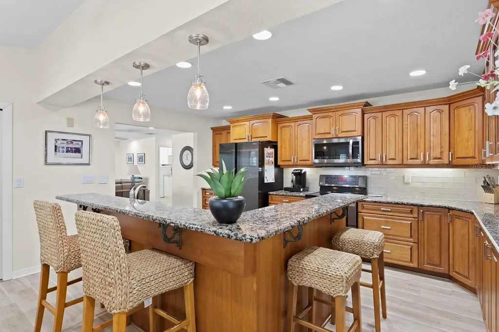 1107 Glenn Lane Safety Harbor FL 34695