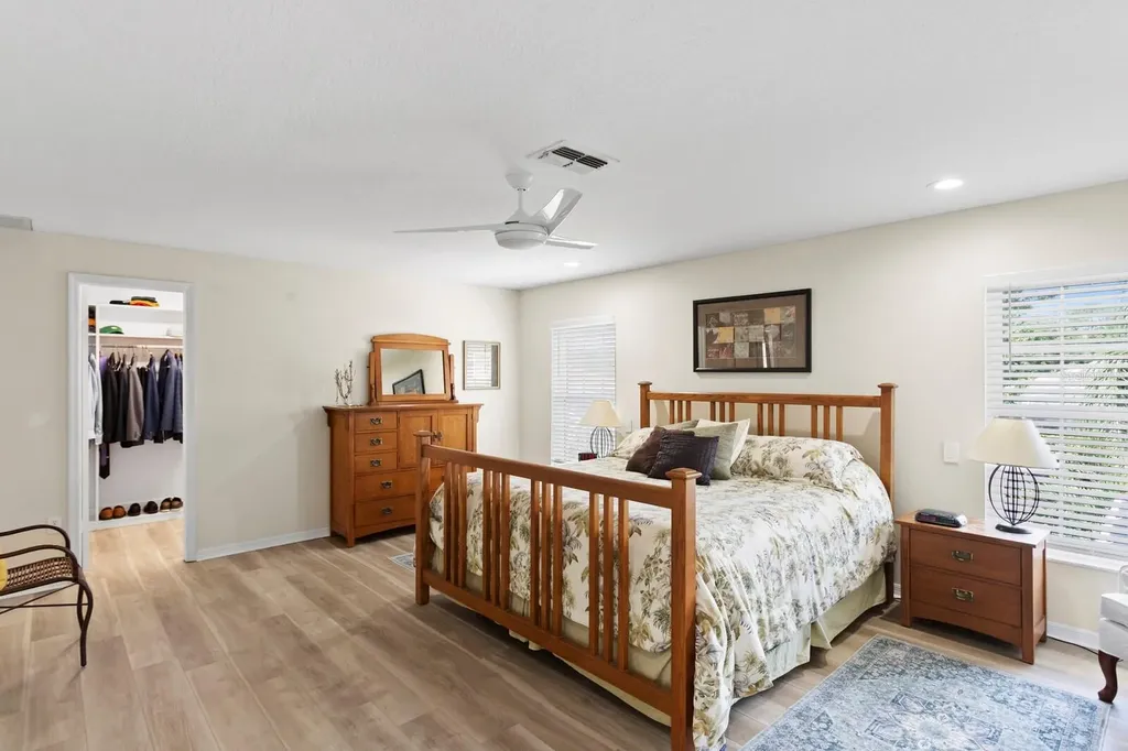 1107 Glenn Lane Safety Harbor FL 34695