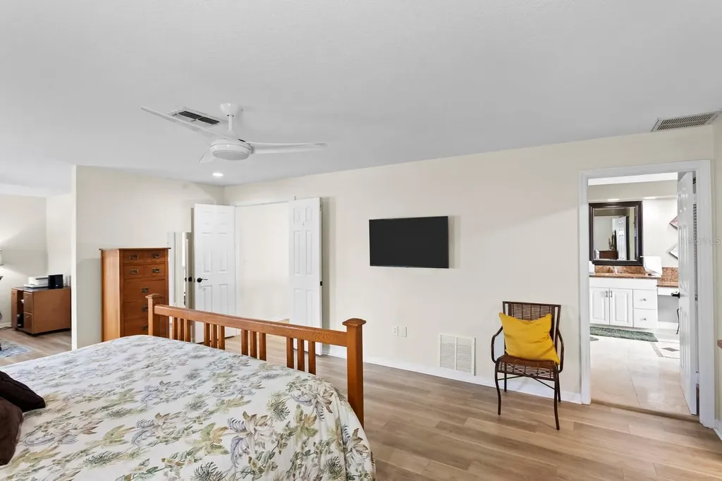 1107 Glenn Lane Safety Harbor FL 34695