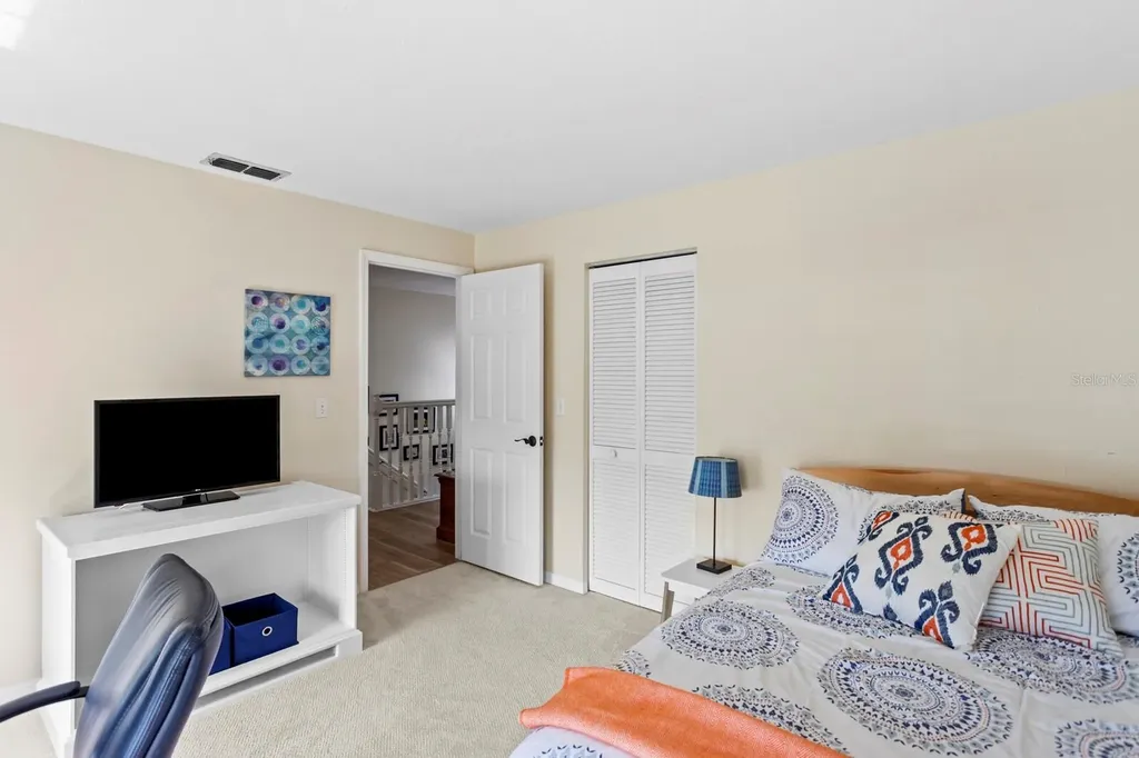 1107 Glenn Lane Safety Harbor FL 34695