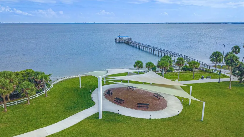 1107 Glenn Lane Safety Harbor FL 34695