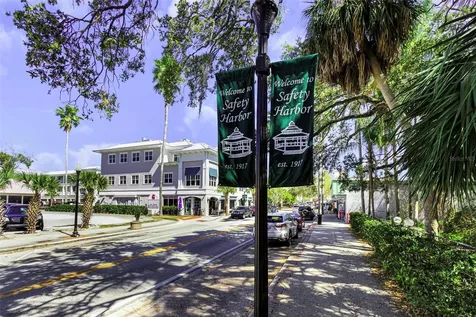 1107 Glenn Lane Safety Harbor FL 34695