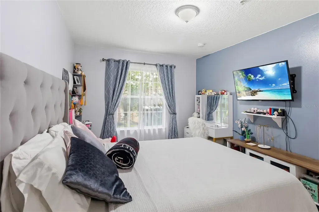 1120 N Fairway Drive Apopka FL 32712