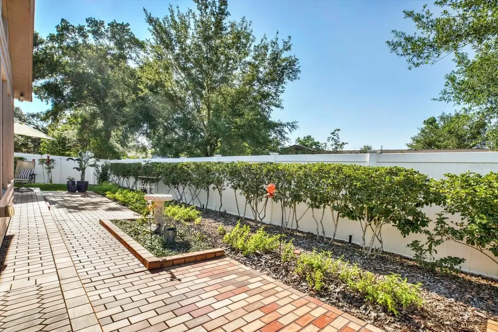 6625 Baybrooks Circle Tampa FL 33617