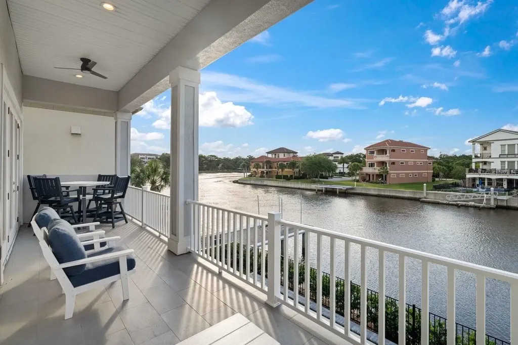 18 Spinaker Circle Palm Coast FL 32137