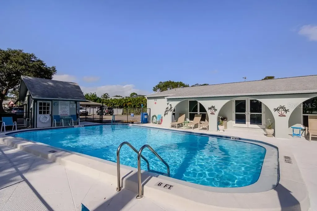 1008 Heron Court Dunedin FL 34698