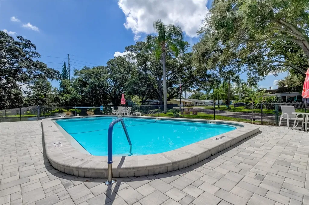 1008 Heron Court Dunedin FL 34698