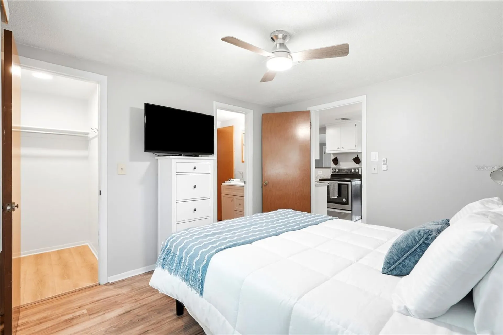 1008 Heron Court Dunedin FL 34698