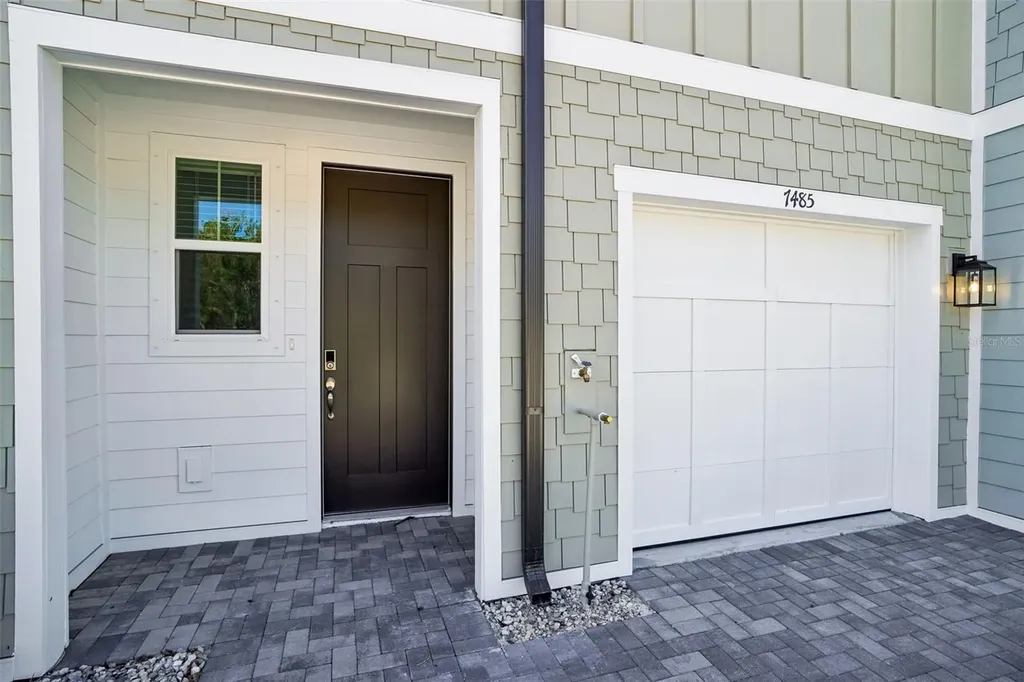 7485 Deer Valley Circle Tampa FL 33635