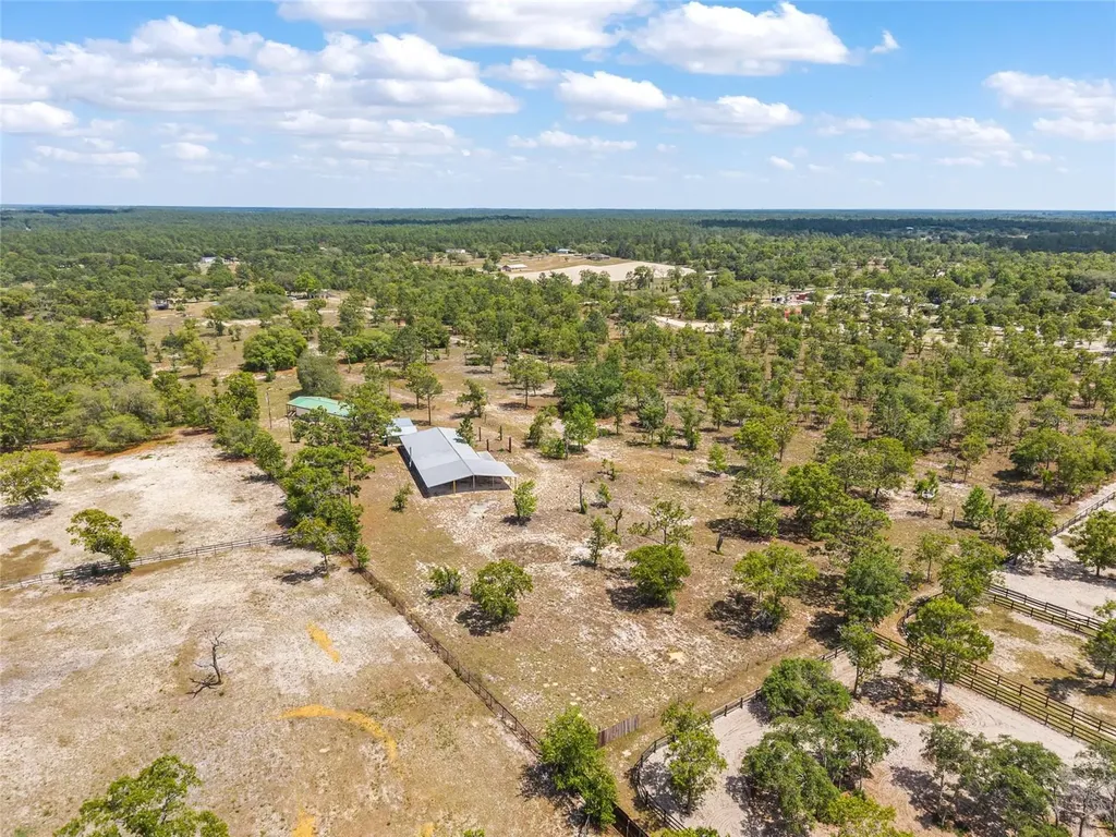9950 SE 136th Terrace Dunnellon FL 34431