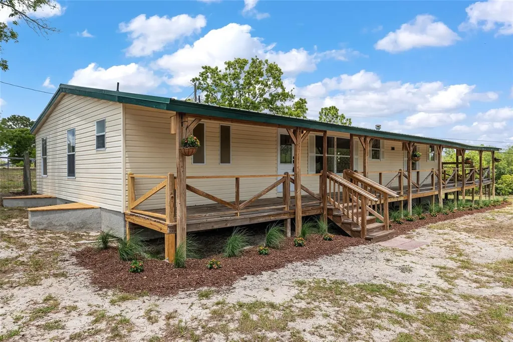 9950 SE 136th Terrace Dunnellon FL 34431