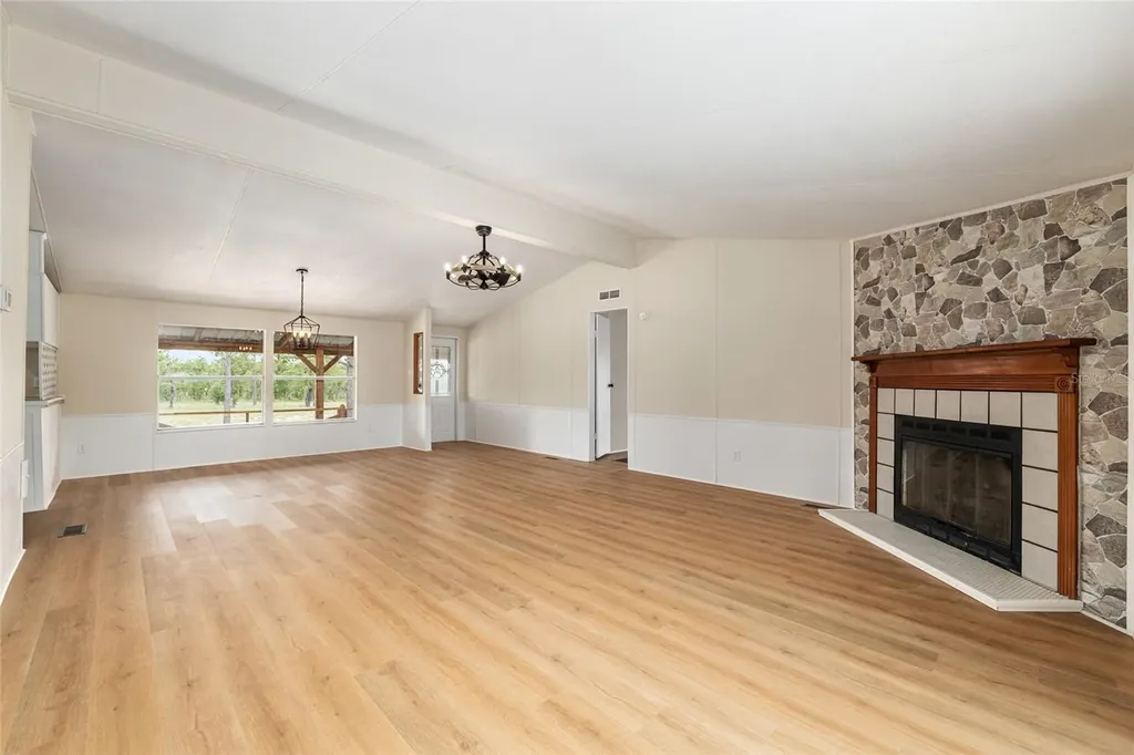 9950 SE 136th Terrace Dunnellon FL 34431