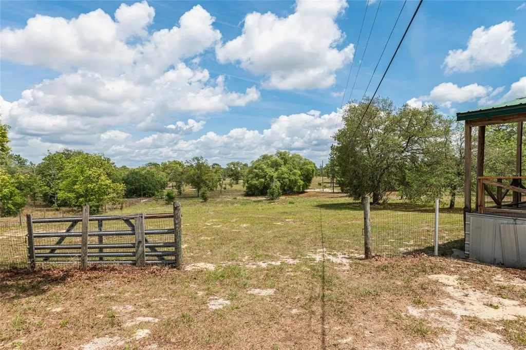 9950 SE 136th Terrace Dunnellon FL 34431