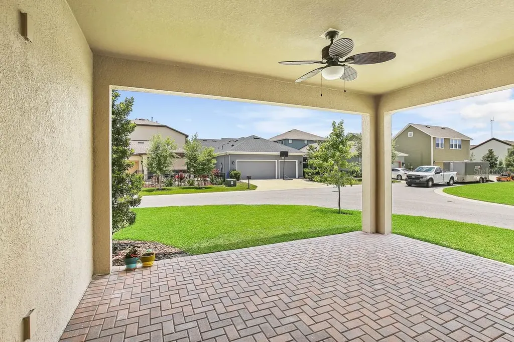 5834 Esker Falls Lane Lithia FL 33547