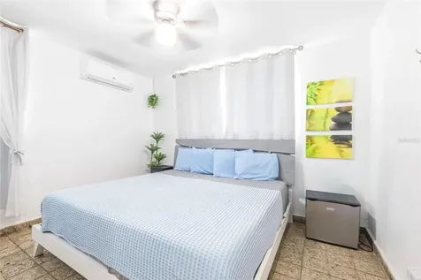 10 Calle Covalle Gandia Street Arecibo PR 00612