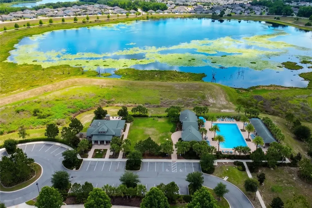 2932 Muller Oak Loop Ocoee FL 34761