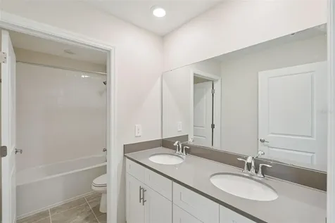 2932 Muller Oak Loop Ocoee FL 34761