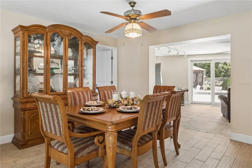 1883 Oakdale Lane N Clearwater FL 33764