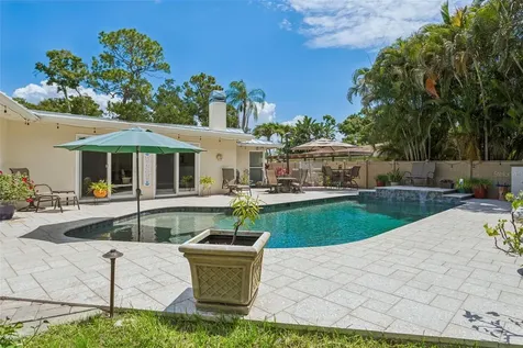 1883 Oakdale Lane N Clearwater FL 33764