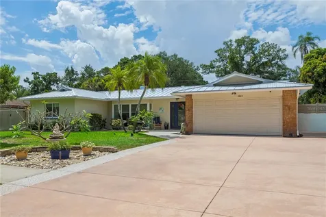 1883 Oakdale Lane N Clearwater FL 33764