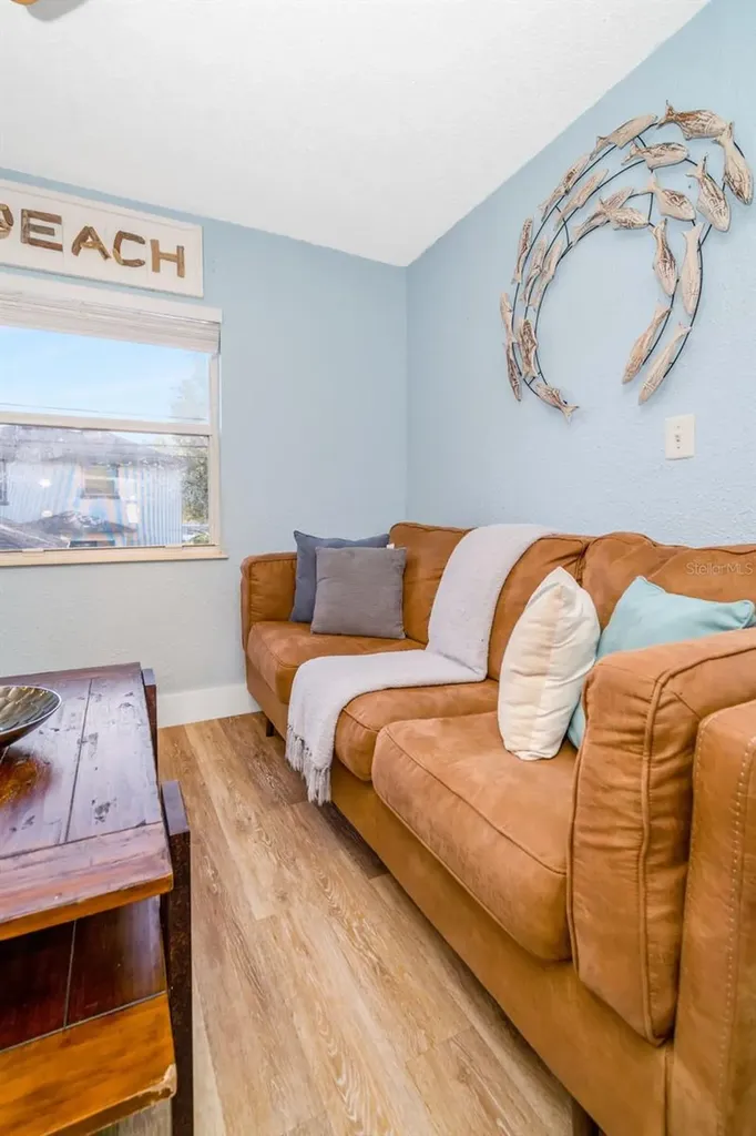 826 11th Avenue S St Petersburg FL 33701