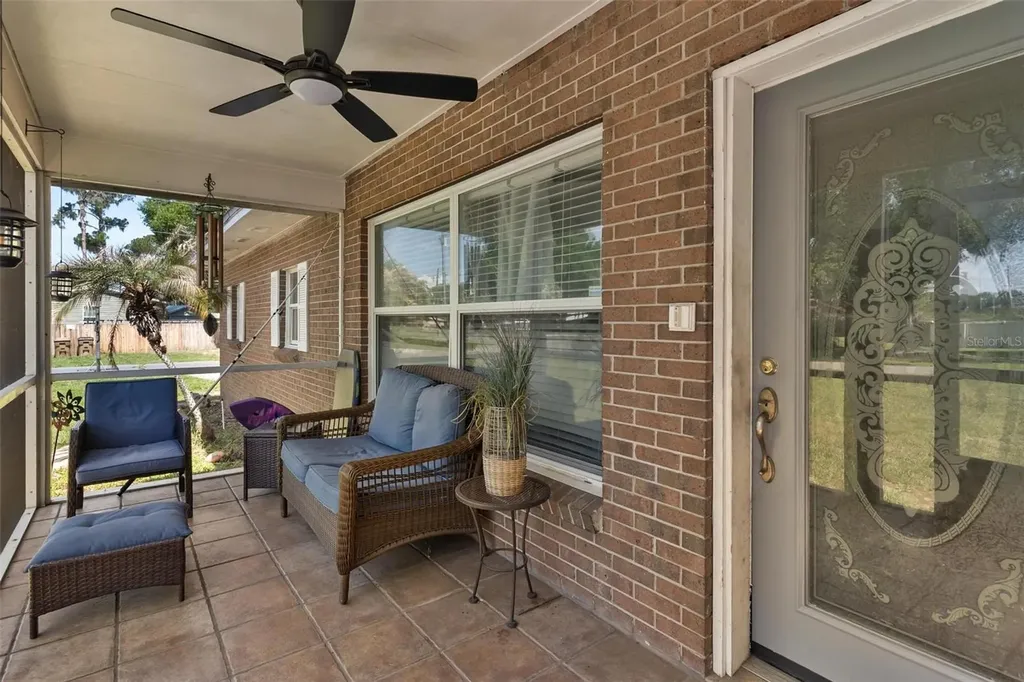 14407 Lake Junietta Drive Tavares FL 32778