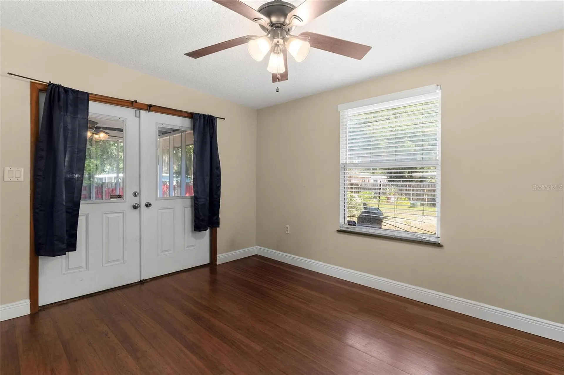 14407 Lake Junietta Drive Tavares FL 32778