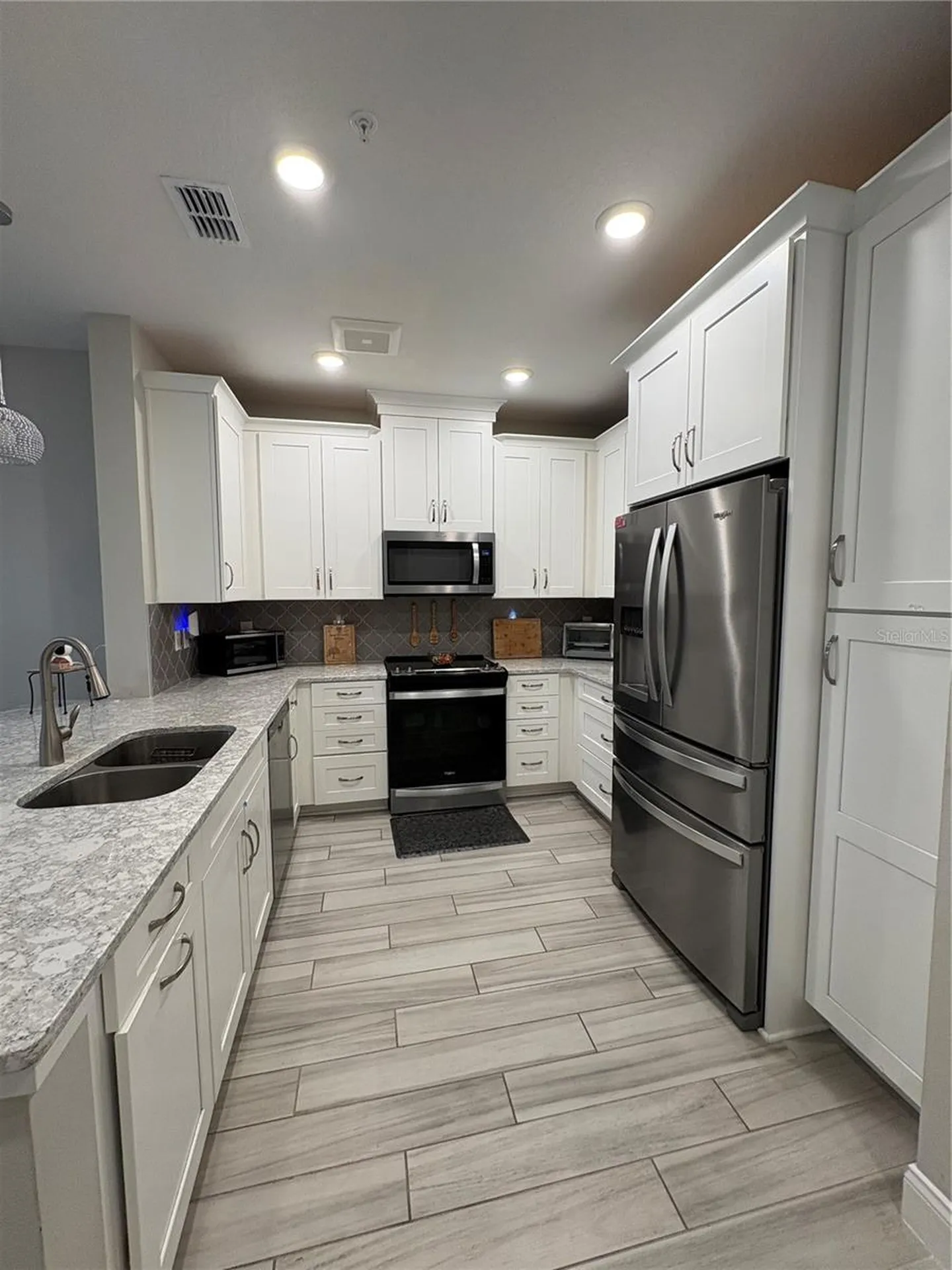 7521 Laureate Boulevard Orlando FL 32827