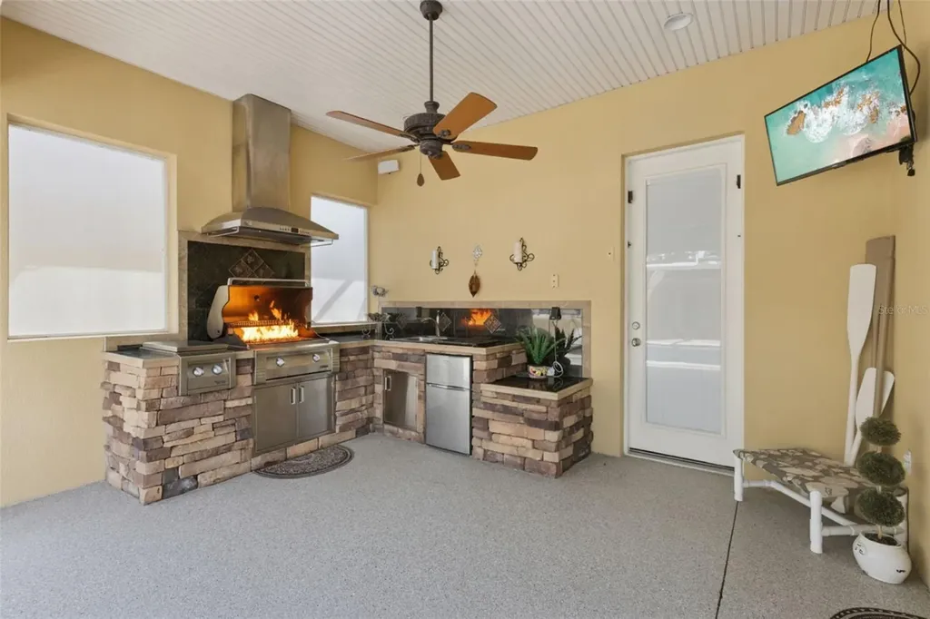 12128 Lakeshore Drive Clermont FL 34711
