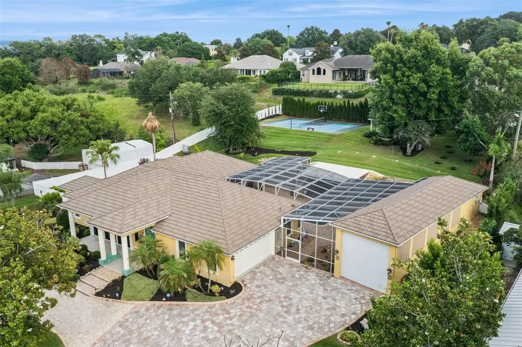 12128 Lakeshore Drive Clermont FL 34711