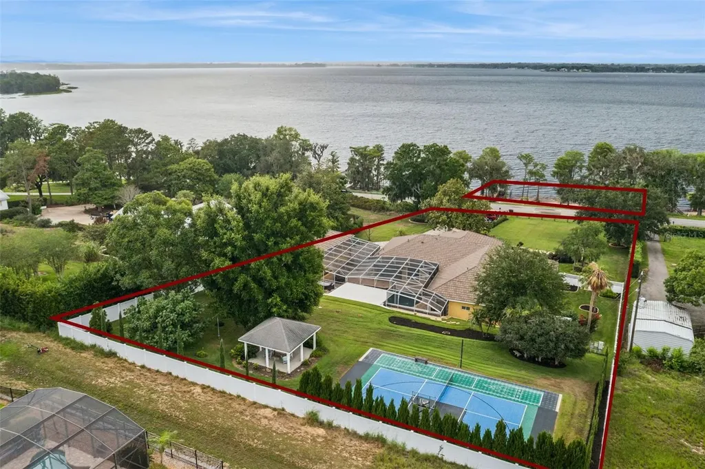 12128 Lakeshore Drive Clermont FL 34711