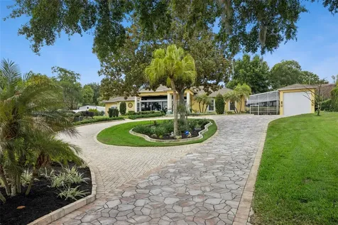12128 Lakeshore Drive Clermont FL 34711
