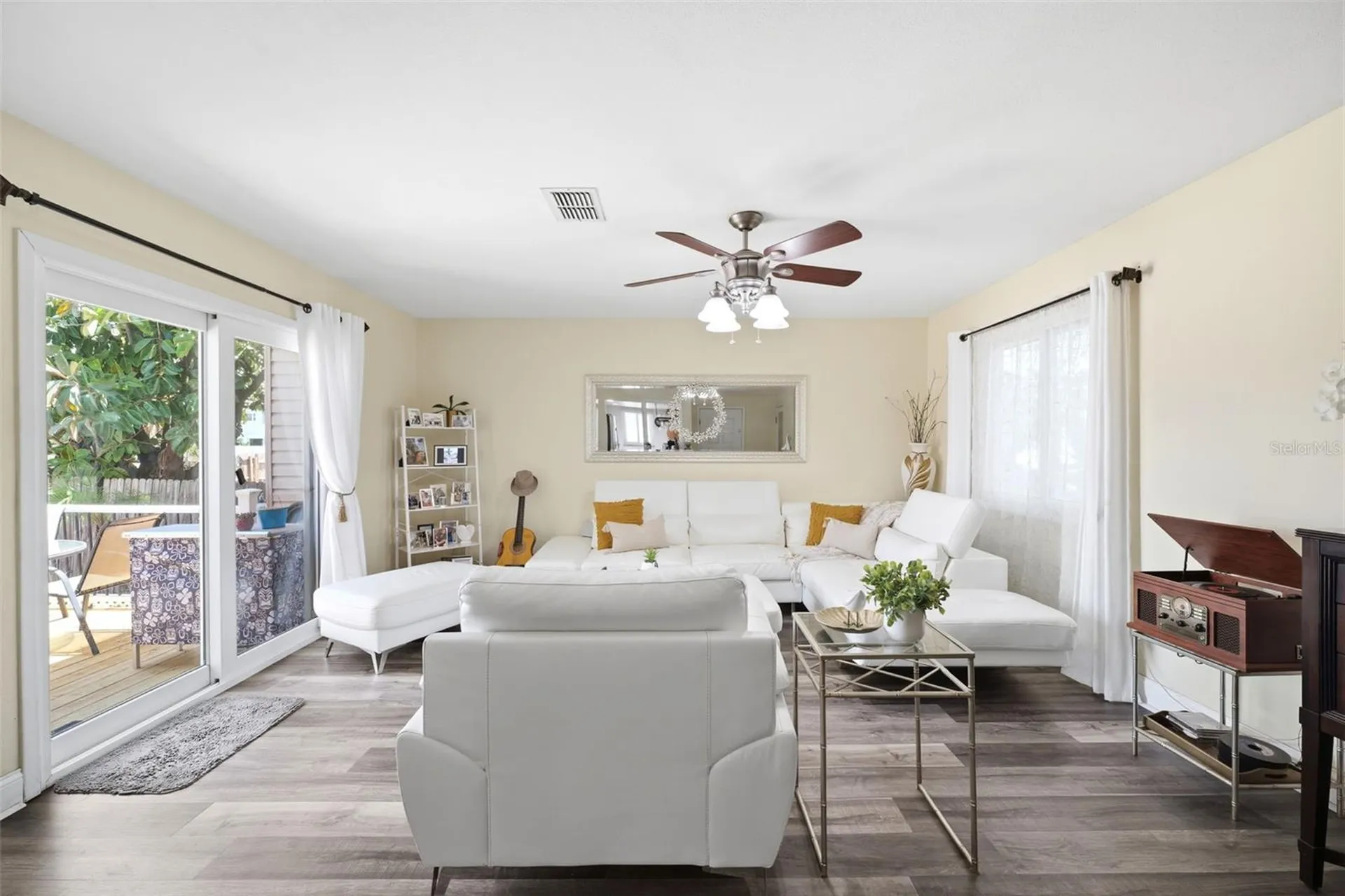 111 69th Avenue N St Petersburg FL 33702