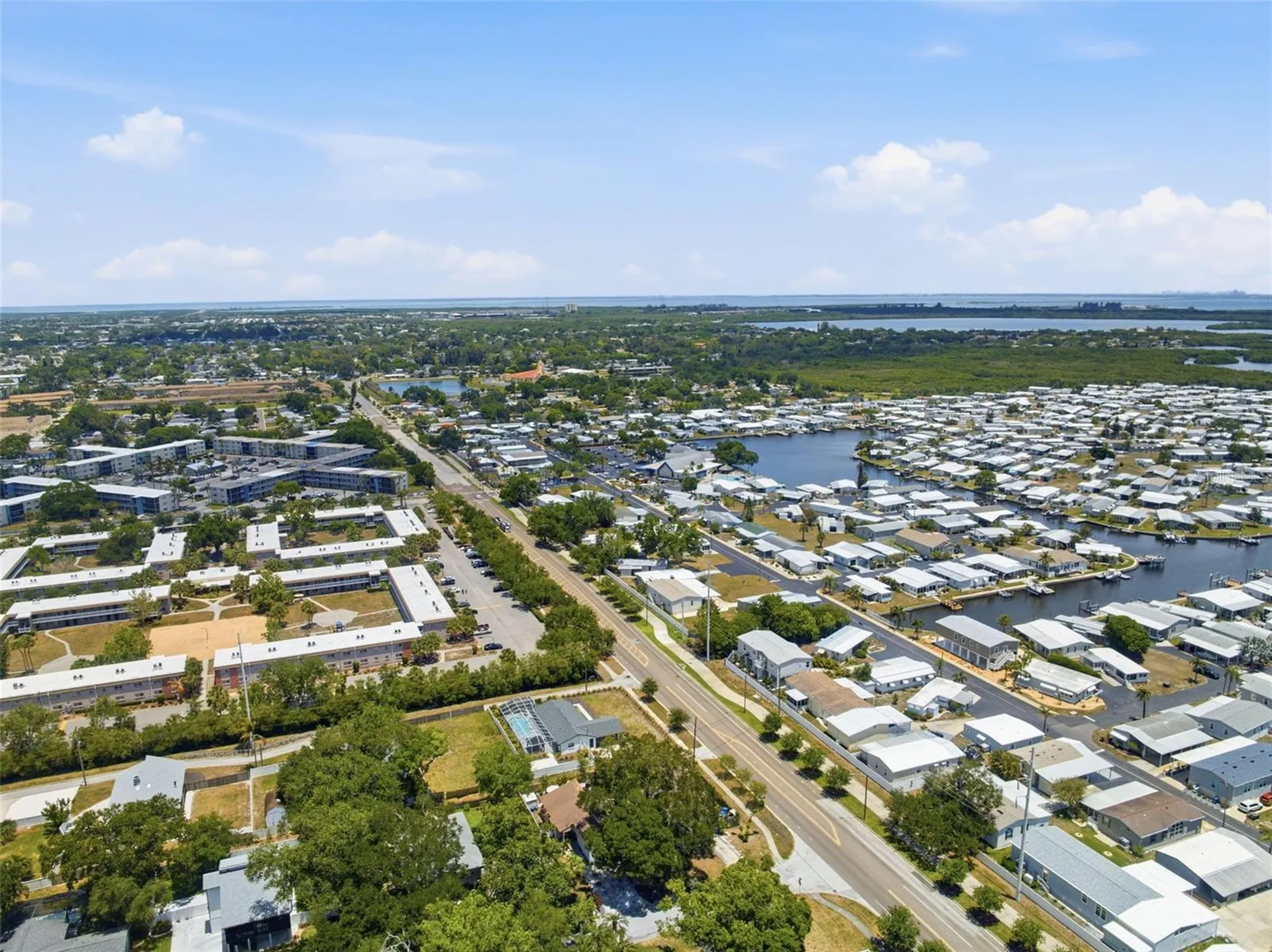 111 69th Avenue N St Petersburg FL 33702