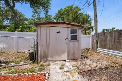 111 69th Avenue N St Petersburg FL 33702