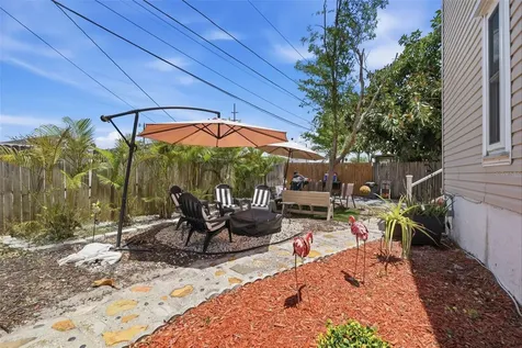 111 69th Avenue N St Petersburg FL 33702