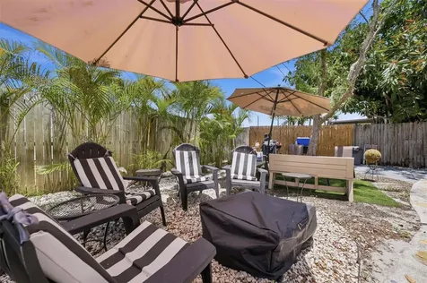 111 69th Avenue N St Petersburg FL 33702