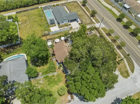 111 69th Avenue N St Petersburg FL 33702
