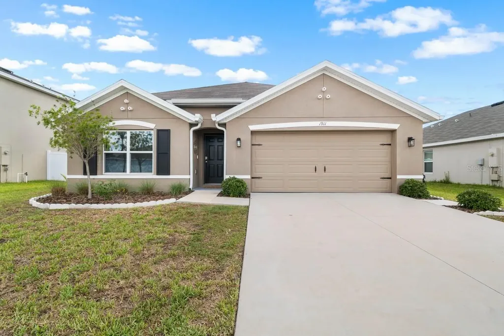 1911 Blue Stream Street Ruskin FL 33570