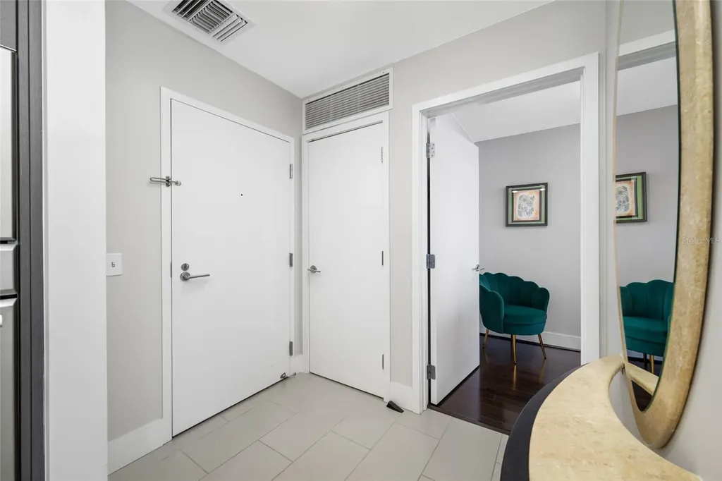 175 1st Street S St Petersburg FL 33701