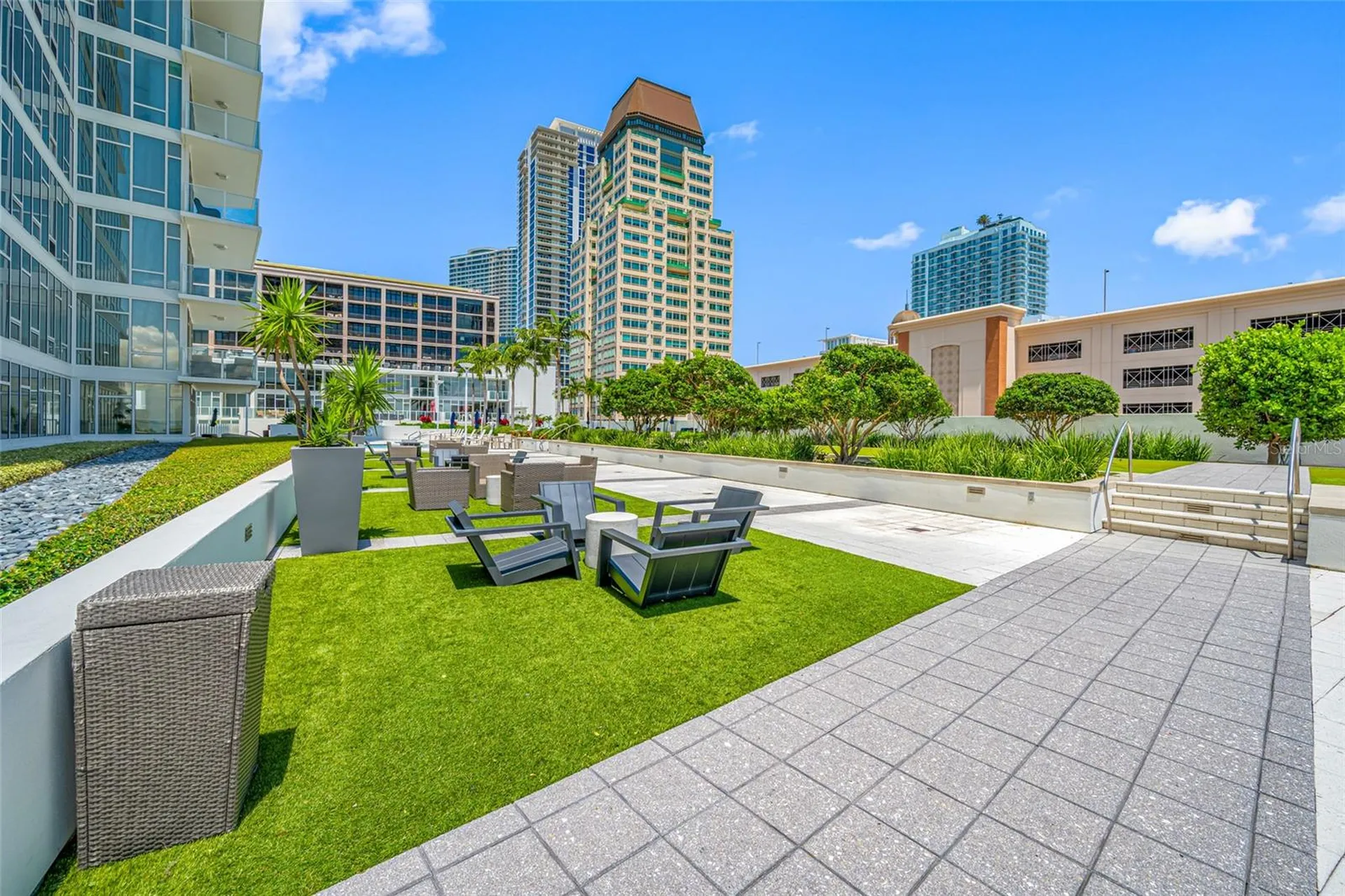 175 1st Street S St Petersburg FL 33701