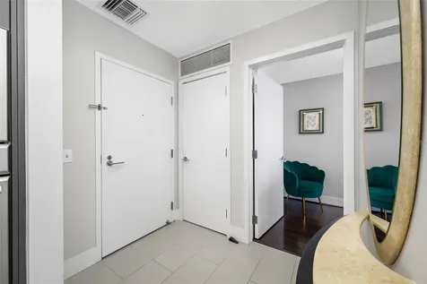 175 1st Street S St Petersburg FL 33701
