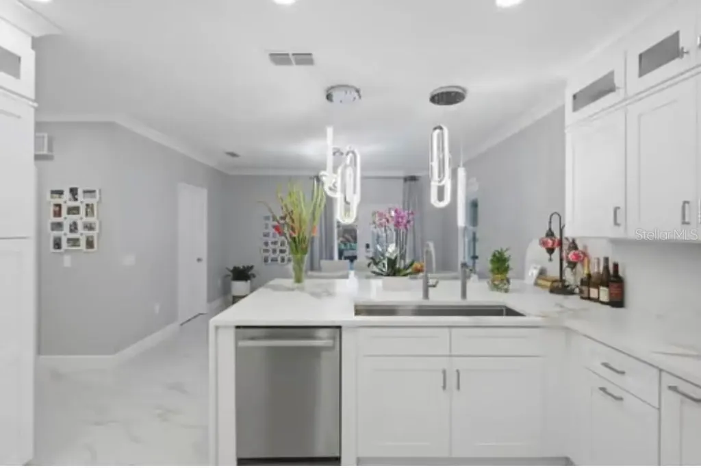 1046 Morris Avenue Orlando FL 32803