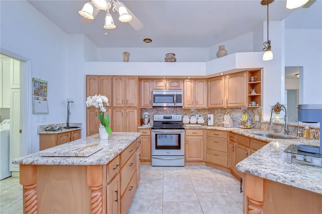 3810 Turkey Oak Drive Valrico FL 33596