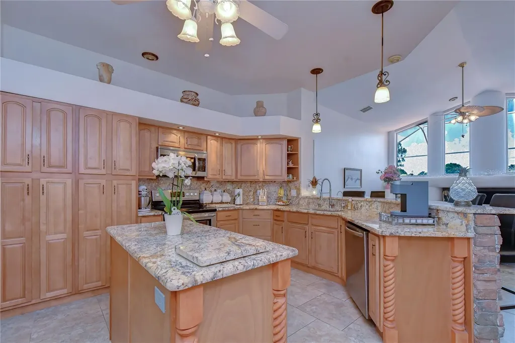3810 Turkey Oak Drive Valrico FL 33596